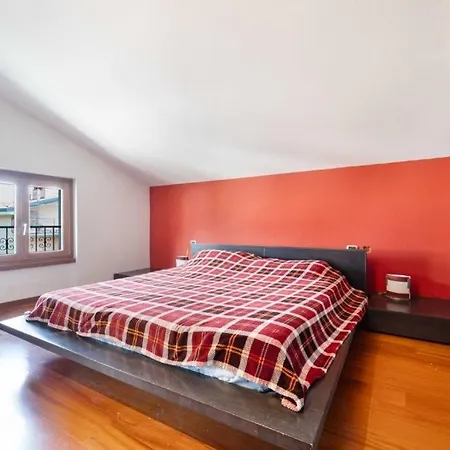 Casa Al 66 Lägenhet Dongo