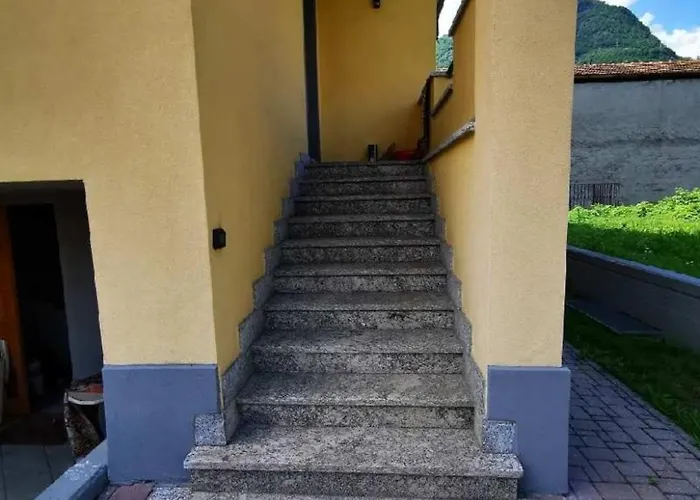 Casa Al 66 Διαμέρισμα Dongo