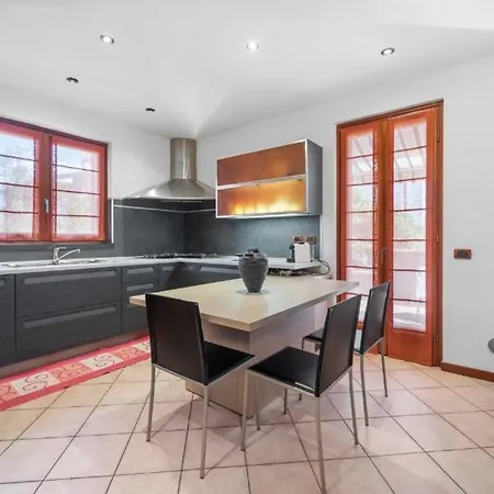 Casa Al 66 Appartement Dongo